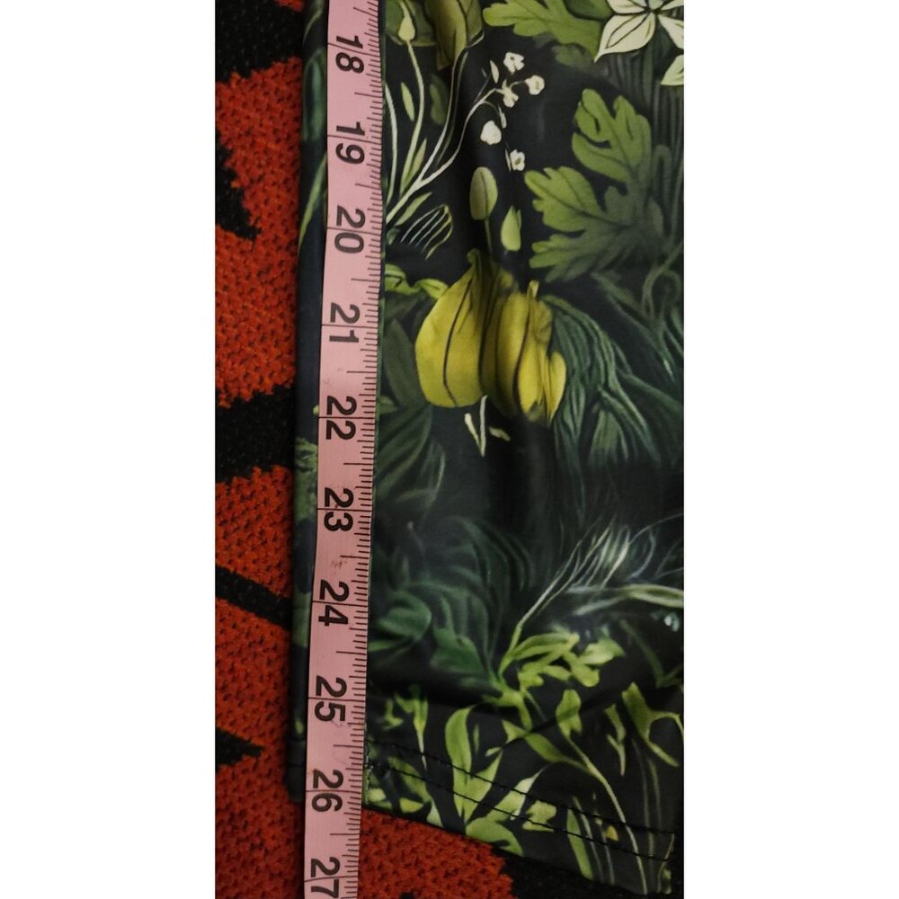 Women's Floral Green Leaf Leggings. Stretch Polyester/Spandex. Size Small - Picture 6 of 6